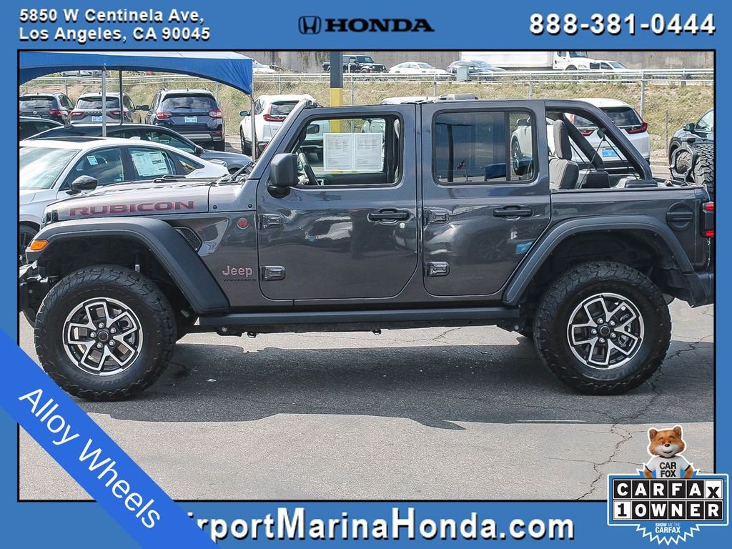 Used 2025 Crystal Metallic Jeep Rubicon image 6