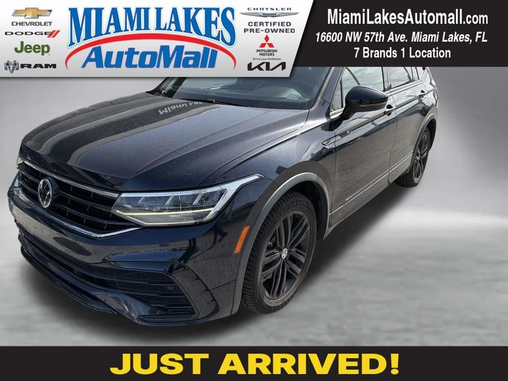 Used 2022 Deep Black Volkswagen 2.0T SE R-Line Black image 1