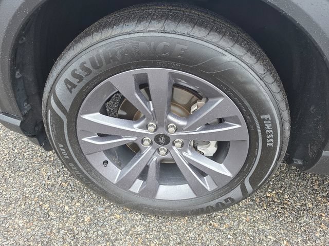 Used 2024 Silver Ford XLT image 35