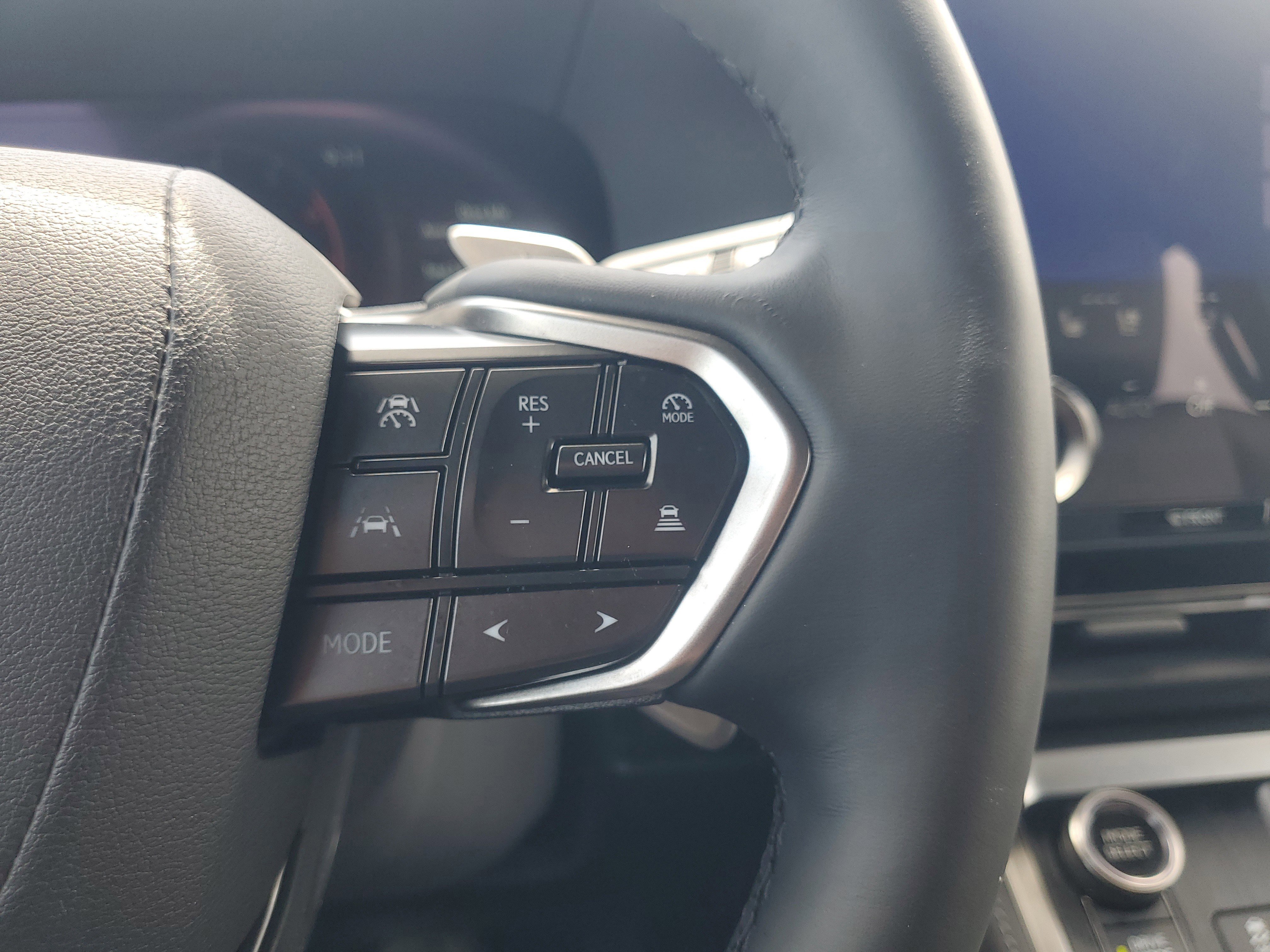 Used 2025 Silver Lexus GX 550 Overtrail+ image 26