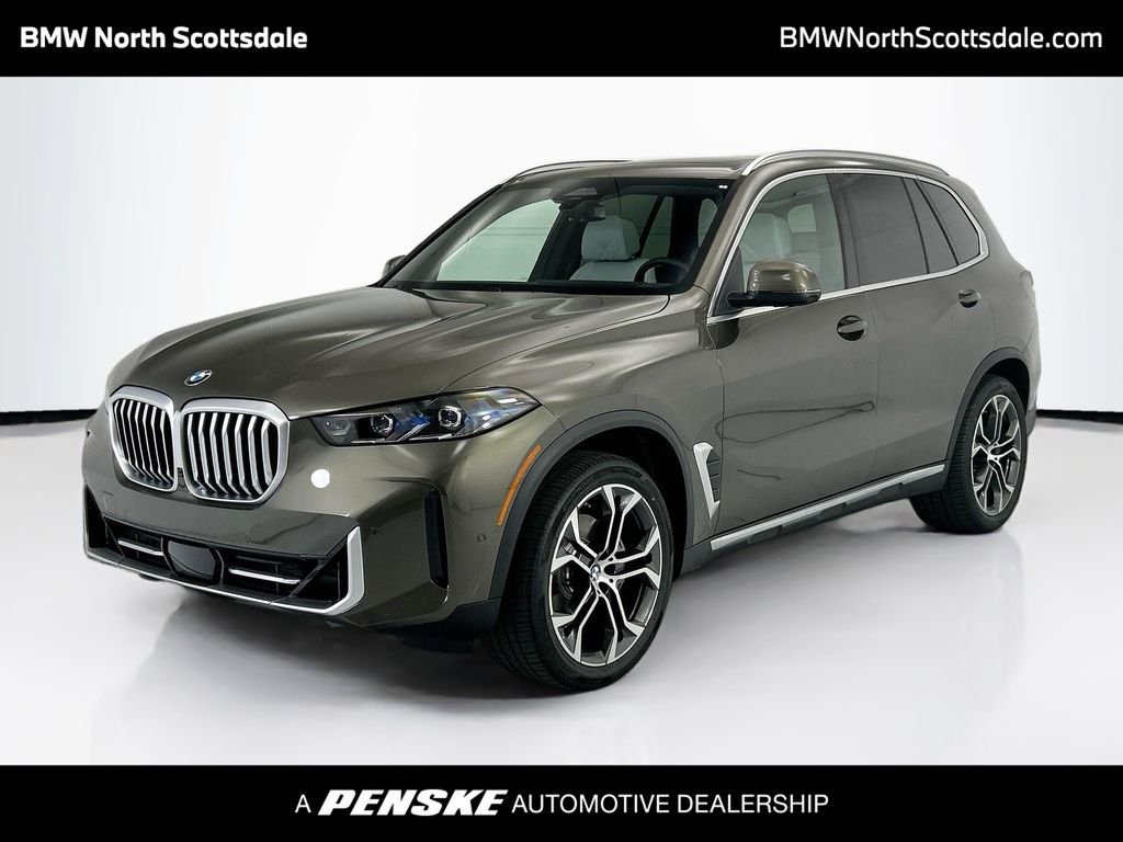 New 2026 Green Metallic BMW sDrive40i image 1