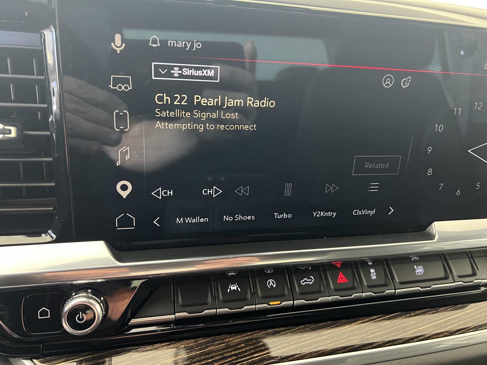 Used 2023 Sterling Metallic GMC Elevation image 15