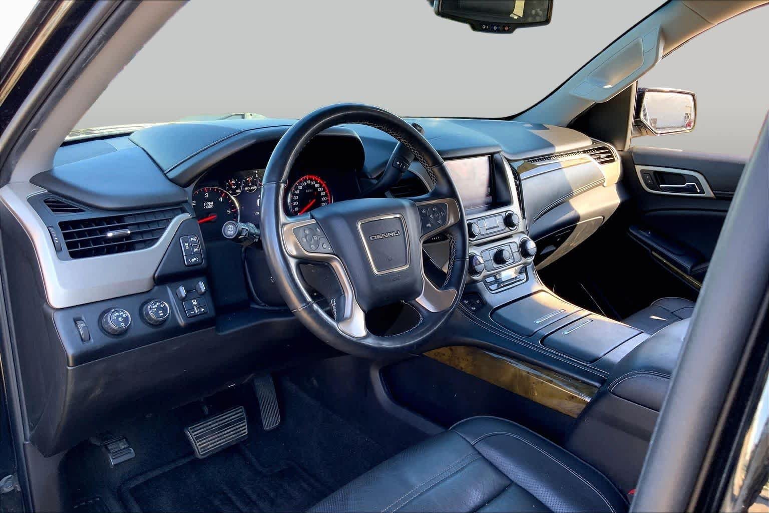 Used 2016 Onyx Black GMC Denali image 18