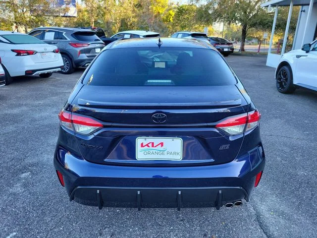 Used 2024  Toyota SE image 9