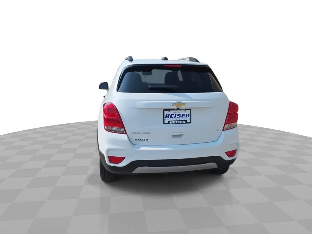 Used 2020 White Chevrolet LT image 7