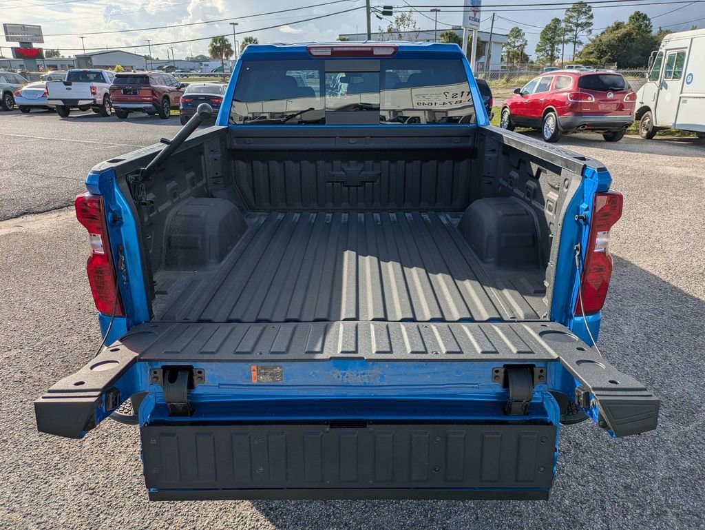 2025 Chevrolet Silverado 1500 LT - Photo 31