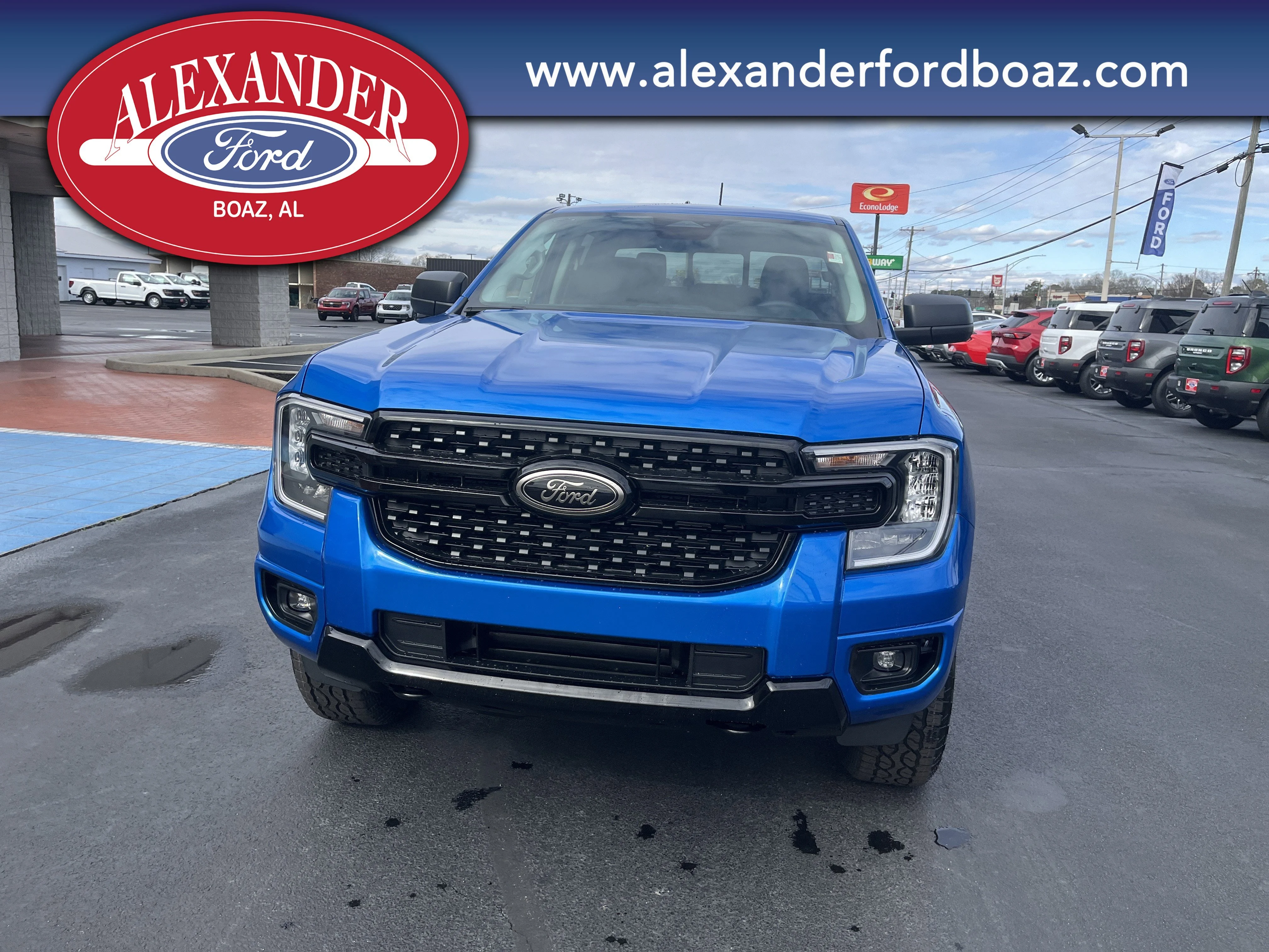 New 2025 Velocity Blue Metallic Ford XLT image 5