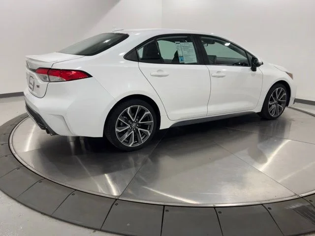 Used 2021 White Toyota SE image 5