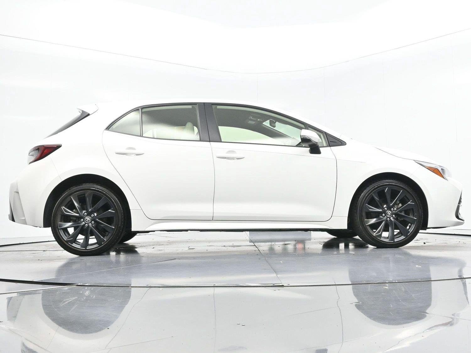 Used 2024 Ice Cap Toyota XSE image 50