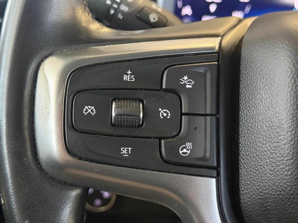 Used 2024 Summit White Chevrolet LT (2FL) image 30