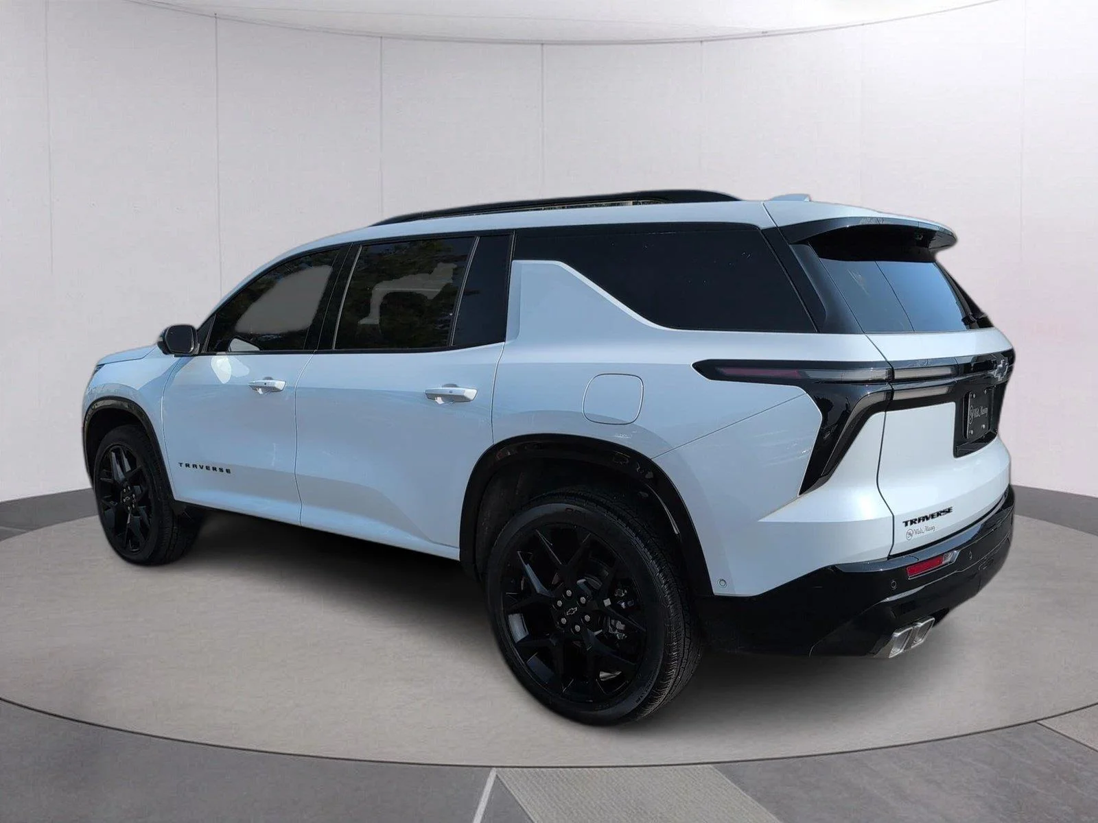 Used 2026 Polar White Tricoat Chevrolet RS image 5