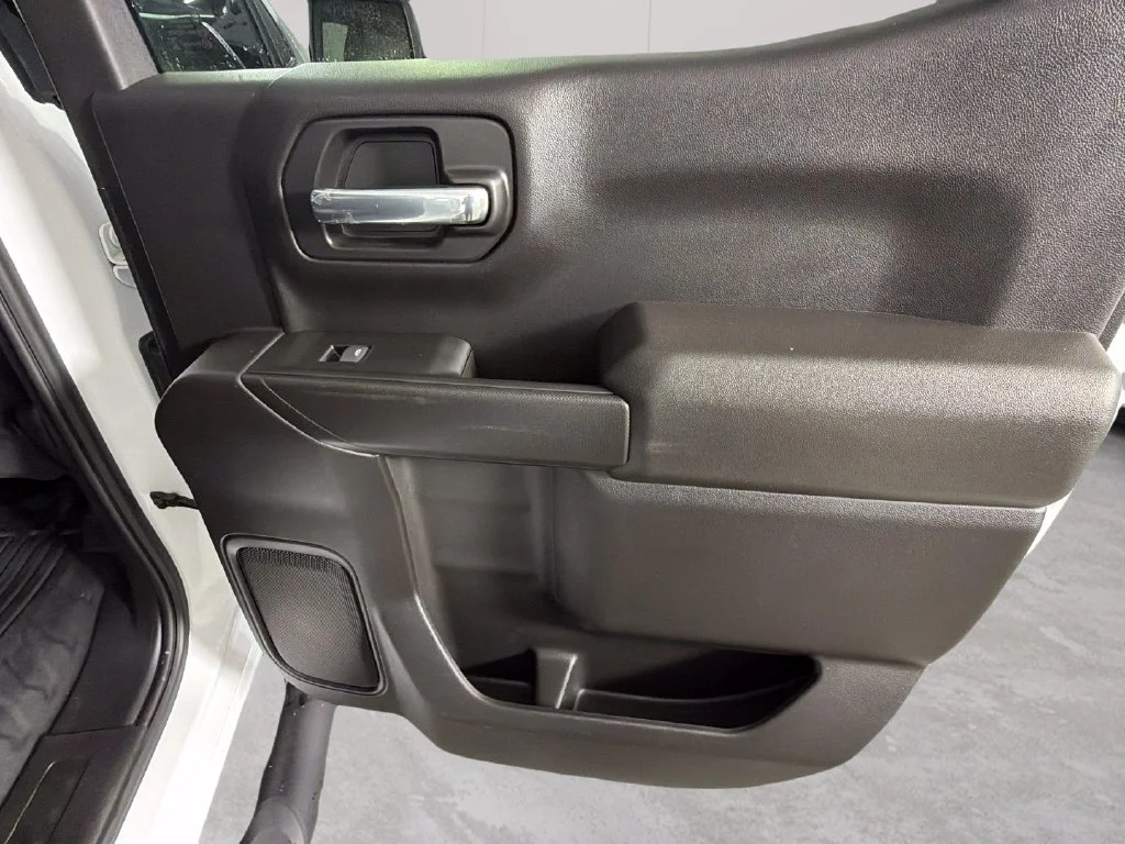 Used 2025 Summit White Chevrolet WT image 32