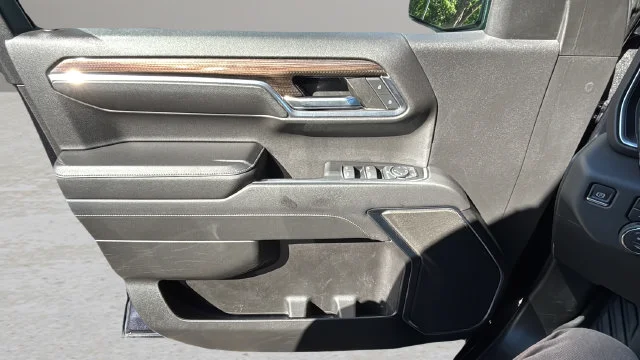 Used 2022 Gray Chevrolet RST image 20