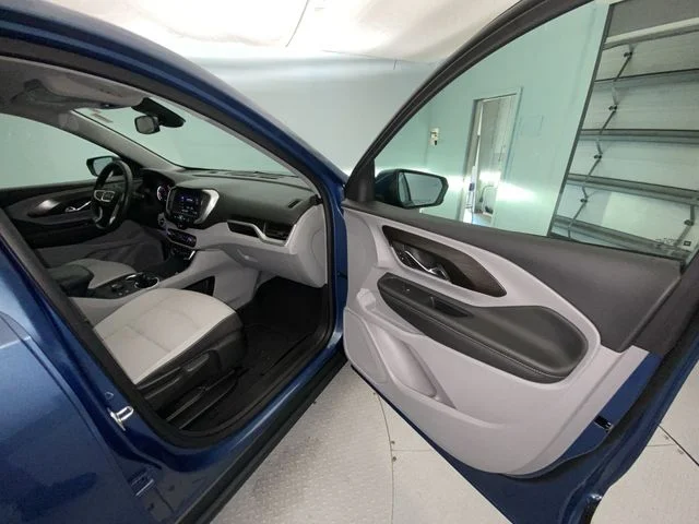 Used 2024 Blue GMC SLE image 24