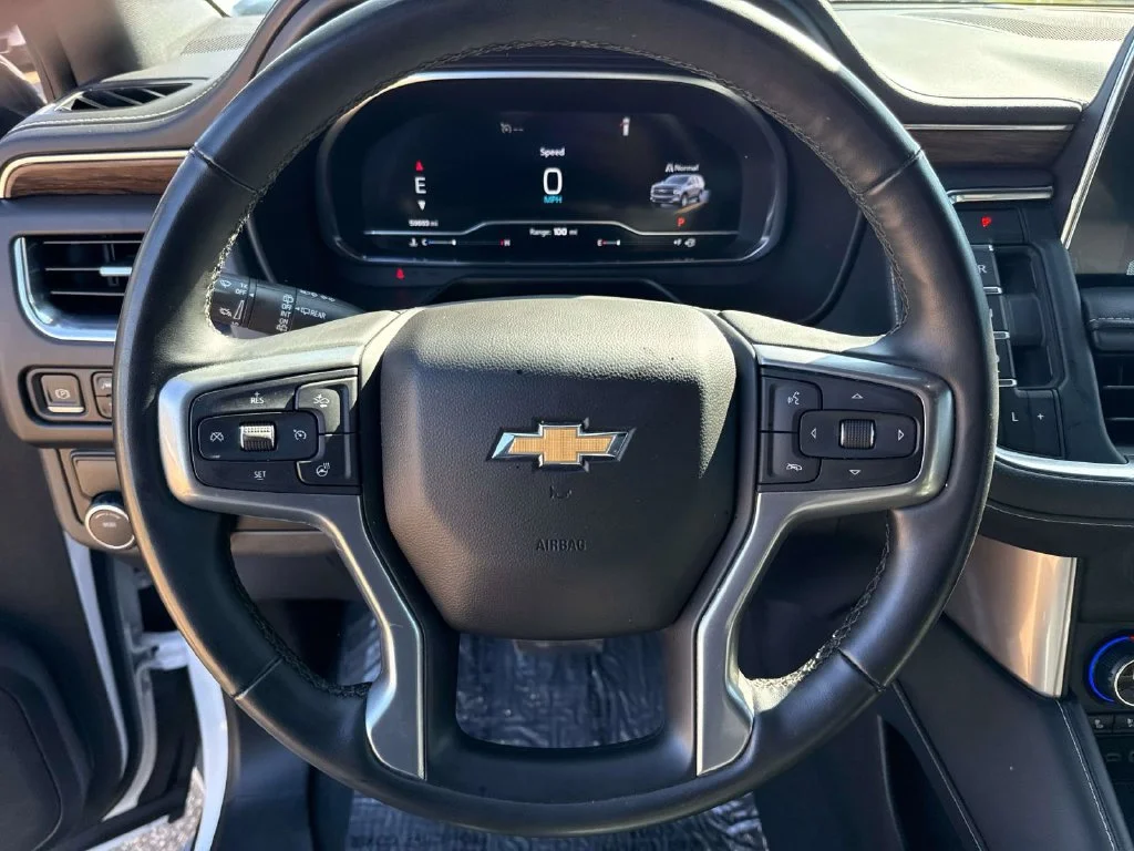 Used 2024 White Chevrolet Premier image 31