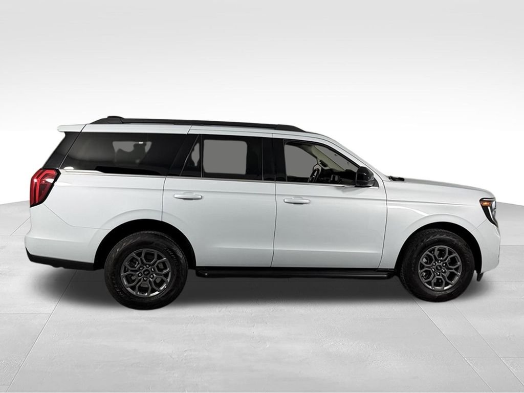 Used 2025 Silver Metallic Ford Active image 6