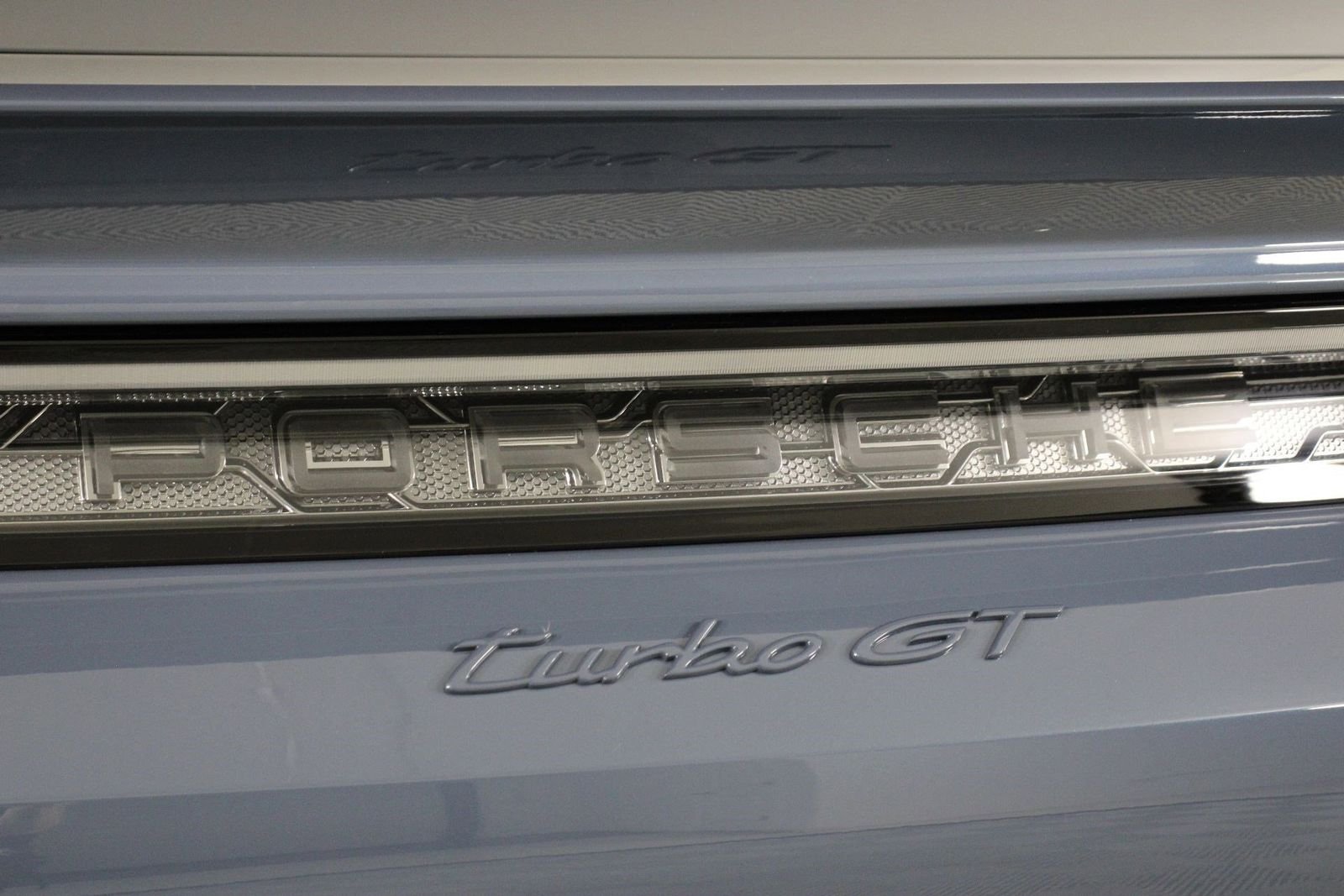 2025 Porsche Taycan Turbo GT with Weissach Package - Photo 22