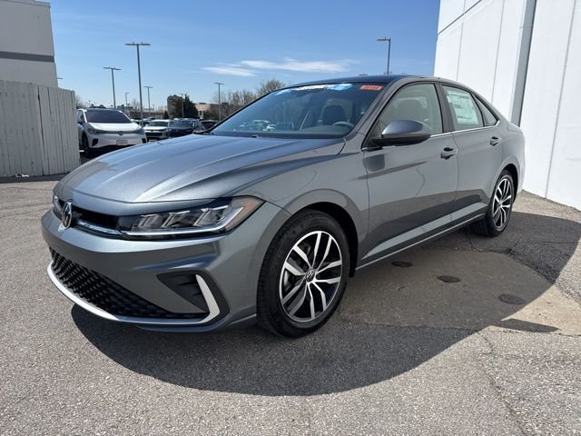 New 2026 Platinum Gray Volkswagen 1.5T SE image 10