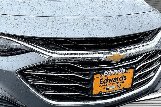 Used 2025 Gray Chevrolet LT image 32