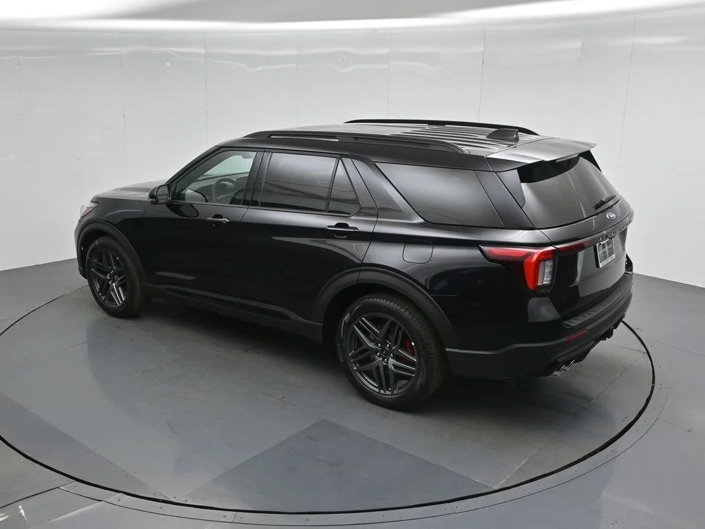 New 2026 Agate Black Metallic Ford ST image 45