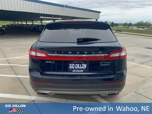 Used 2018 Blue Diamond Lincoln Reserve image 4