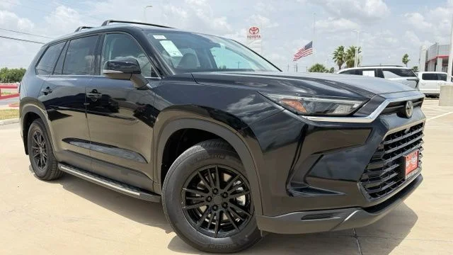 New 2026 Midnight Black Metallic Toyota XLE image 1