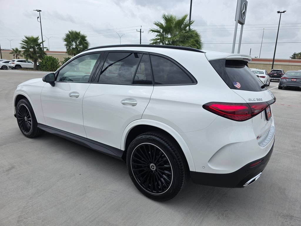 New 2026 Polar White Mercedes-Benz GLC 300 image 32
