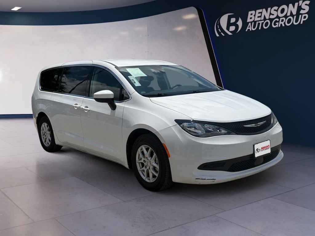Used 2023 White Chrysler LX image 7