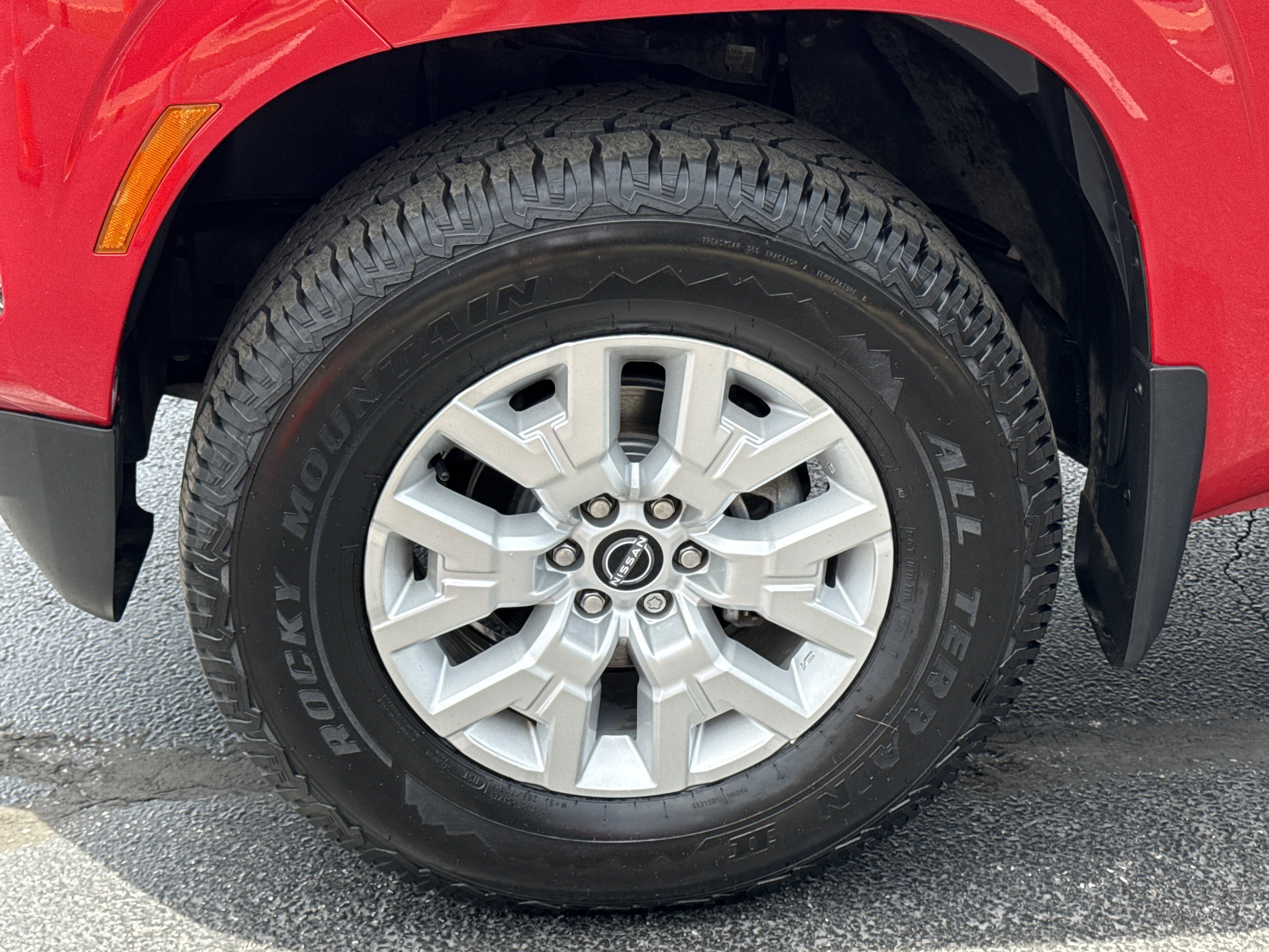 Used 2022 Red Alert Nissan S 4WD image 13
