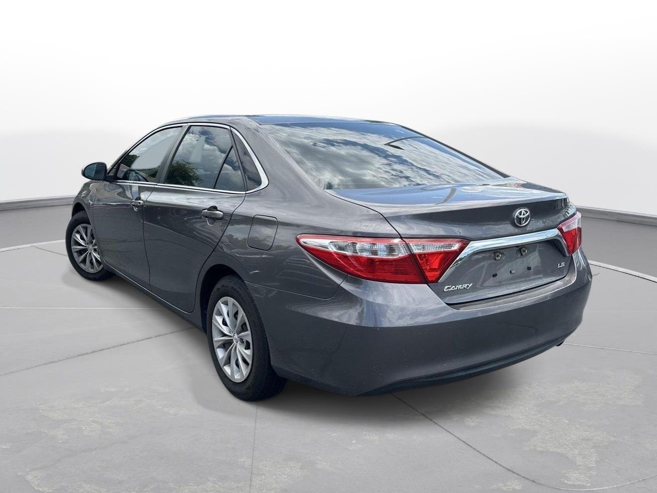 Used 2016 Predawn Gray Mica Toyota LE image 8