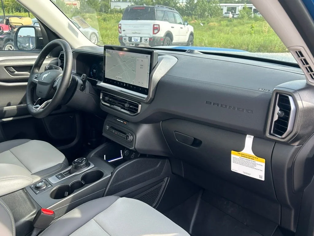 New 2026 Velocity Blue Metallic Ford Badlands® image 18