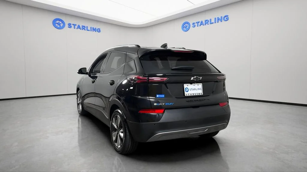 Used 2023 Mosaic Black Metallic Chevrolet LT image 6
