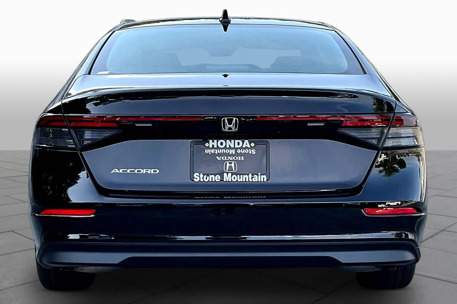New 2026 Crystal Black Pearl Honda SE image 4