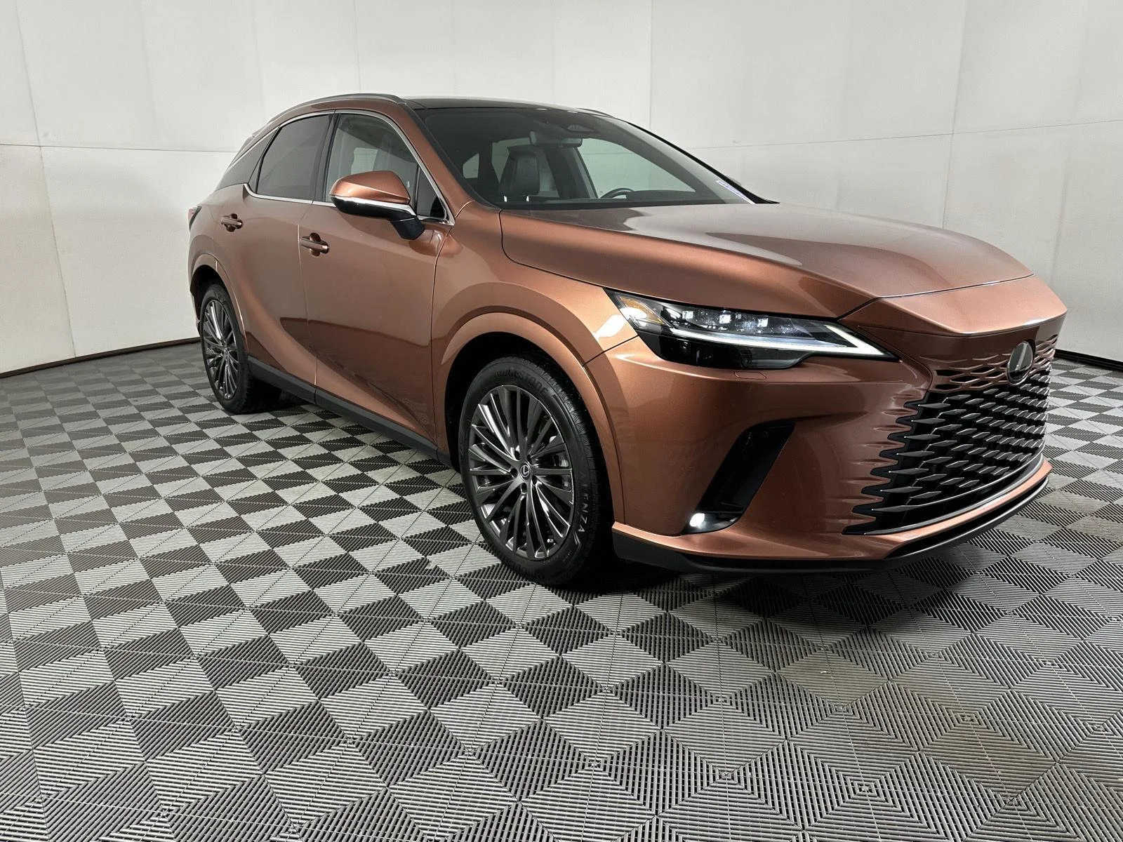 Used 2023 Copper Crest Lexus RX 350h Luxury image 9