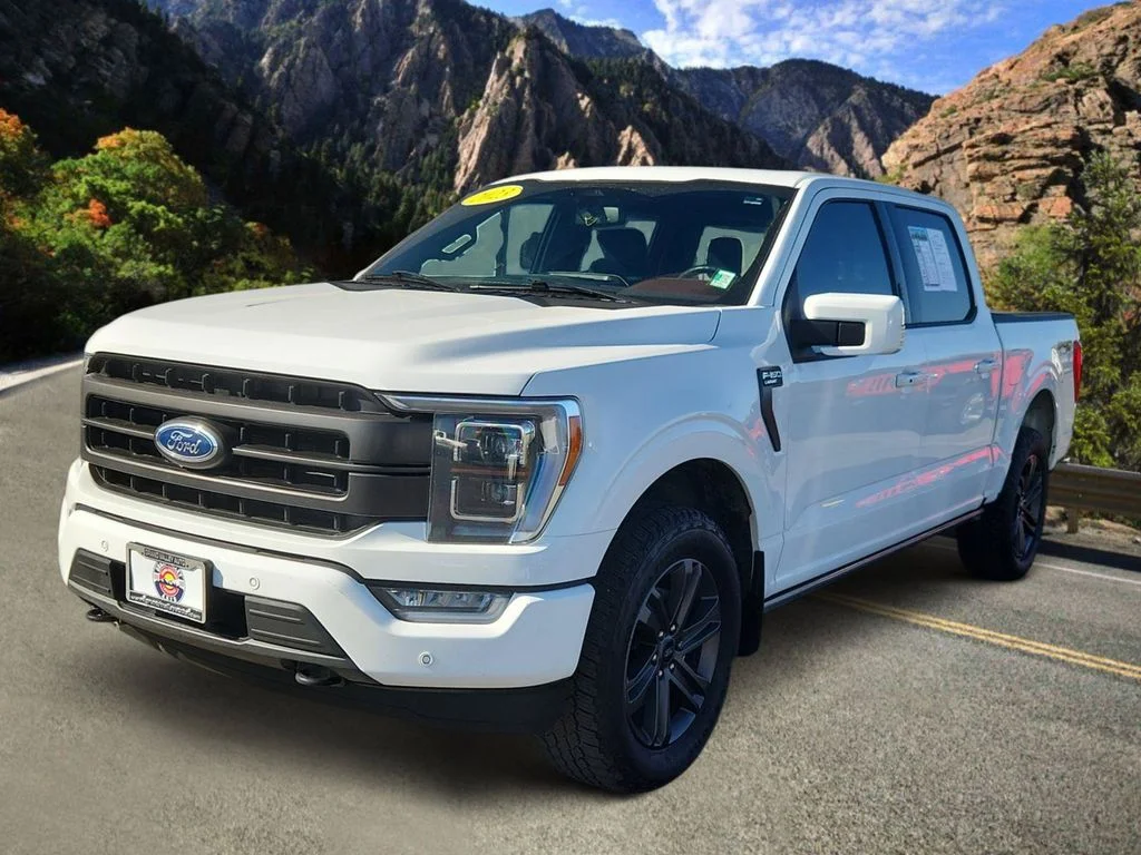 Used 2023 White Ford Lariat image 5