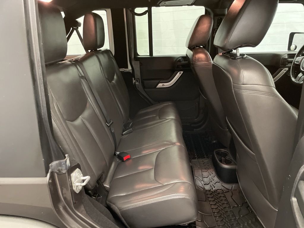 Used 2016 Gray Jeep Unlimited Rubicon image 26