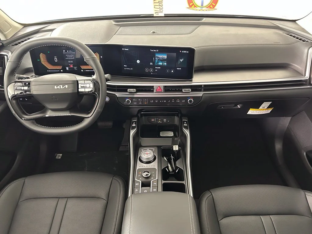 New 2026 Green Kia EX image 4