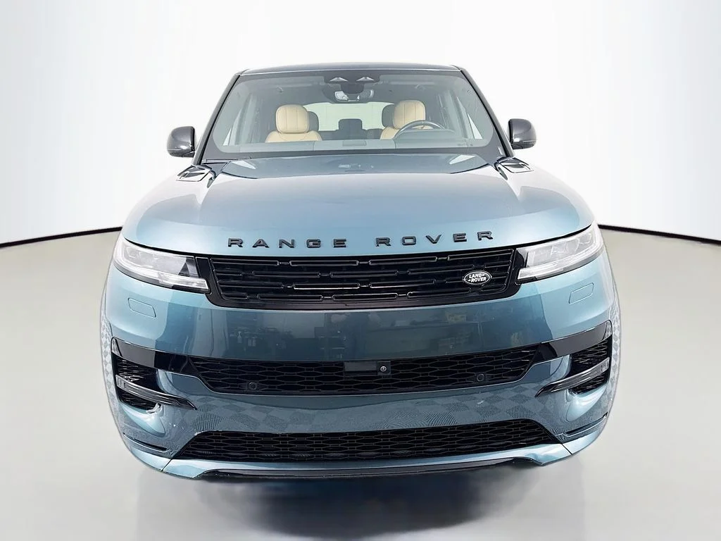 Certified Used 2024 Giola Green Metallic Land Rover Dynamic SE image 6