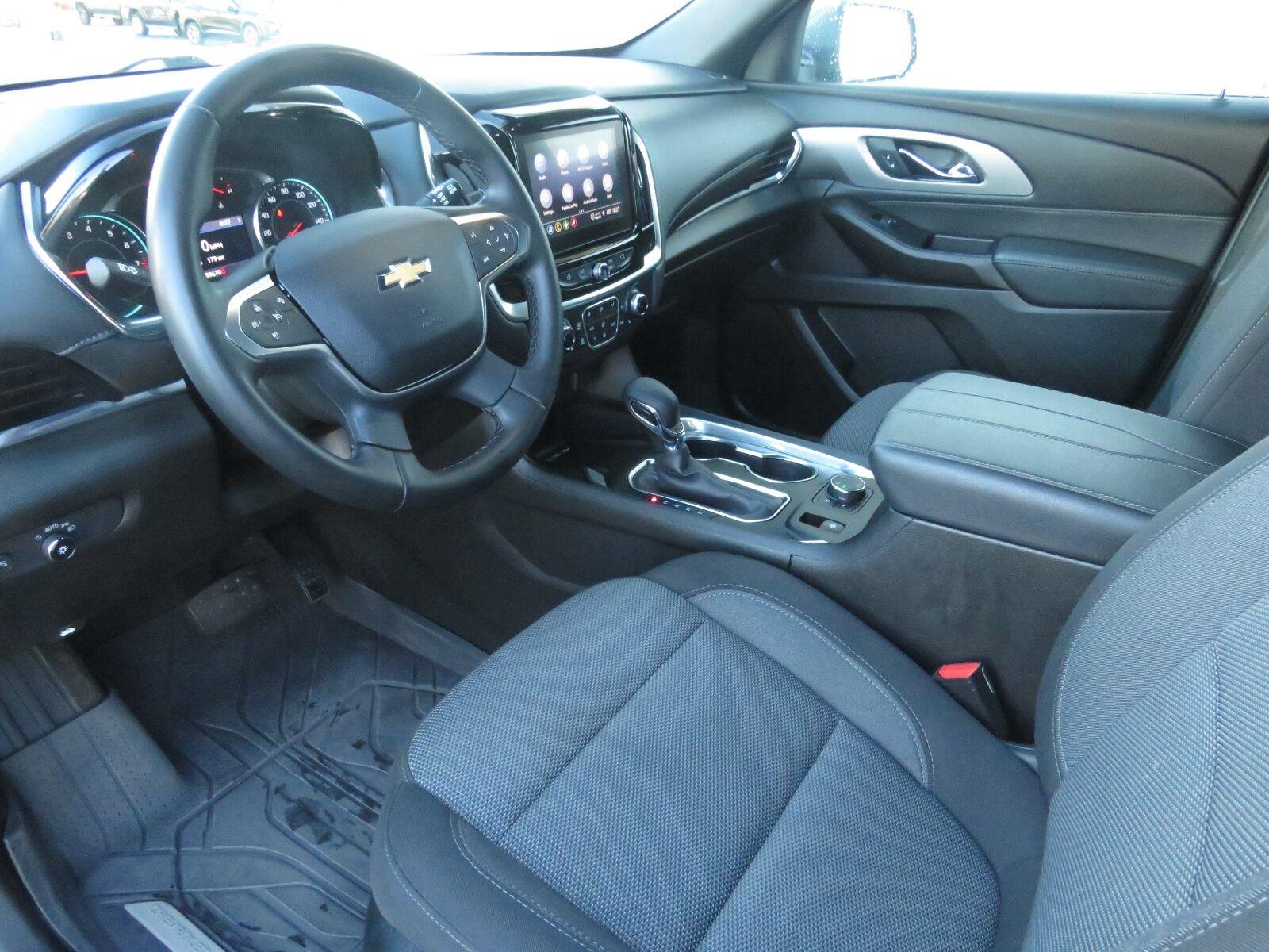 Used 2023 Silver Sage Metallic Chevrolet LT Cloth image 21