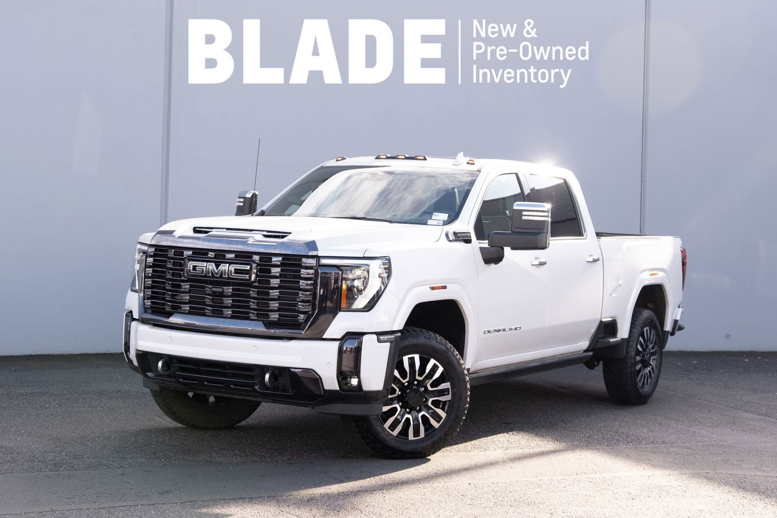 2024 GMC Sierra Denali Ultimate 4WD Crew Cab Long Box's photo
