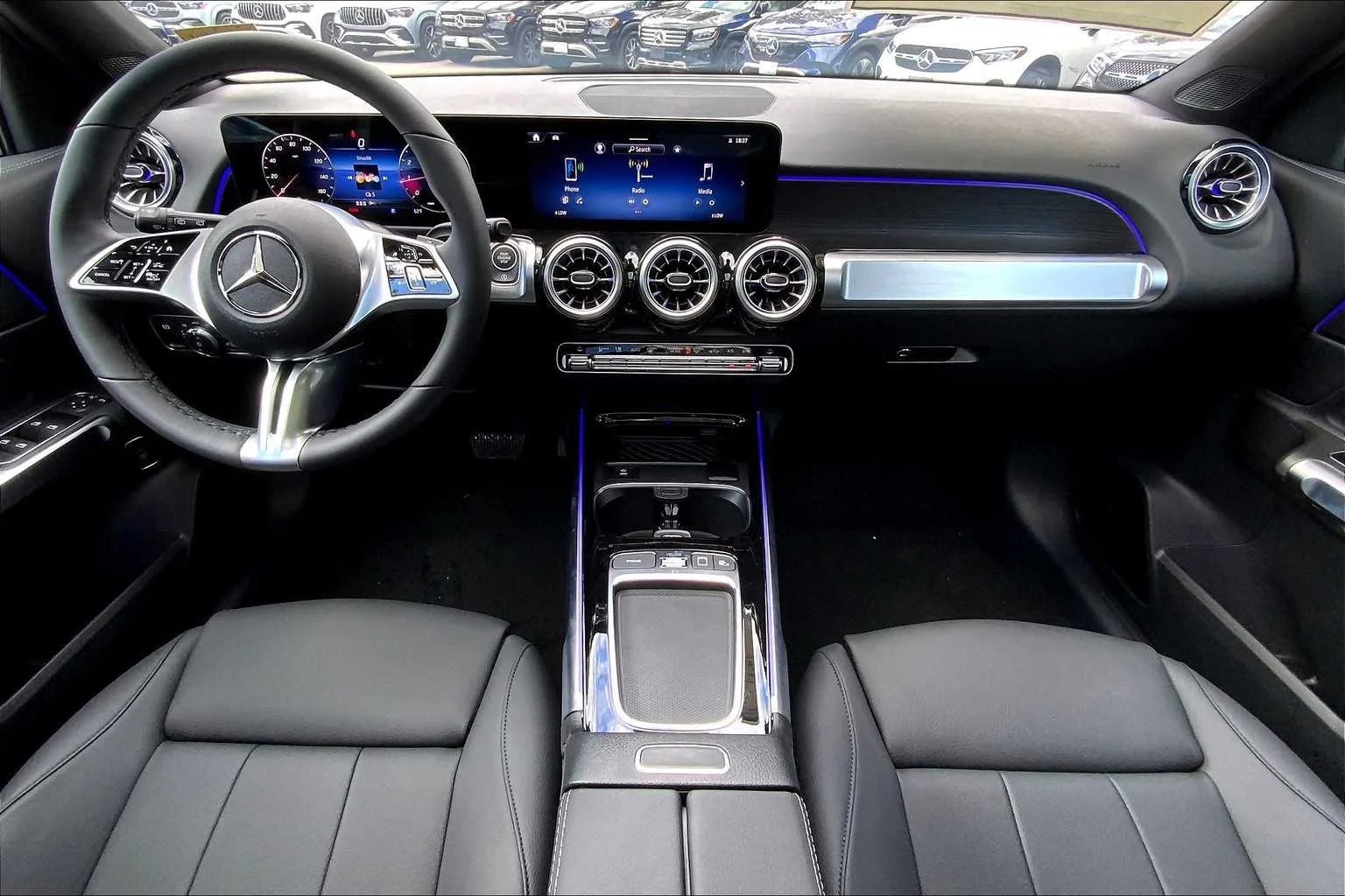 Certified Used 2026 Polar White Mercedes-Benz GLB 250 image 5