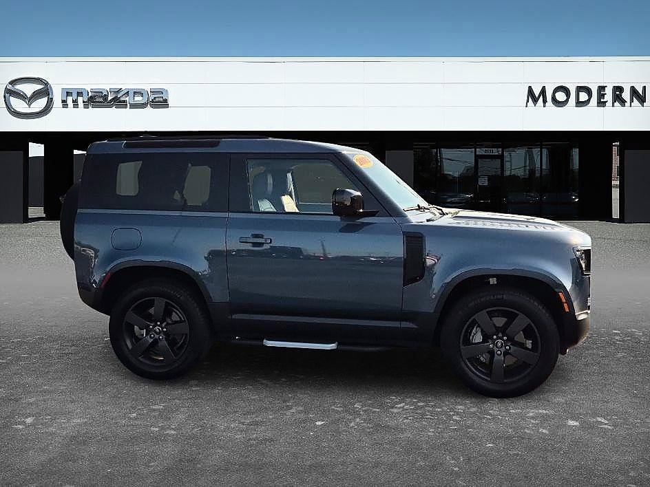 Used 2023 Tasman Blue Metallic Land Rover SE image 6