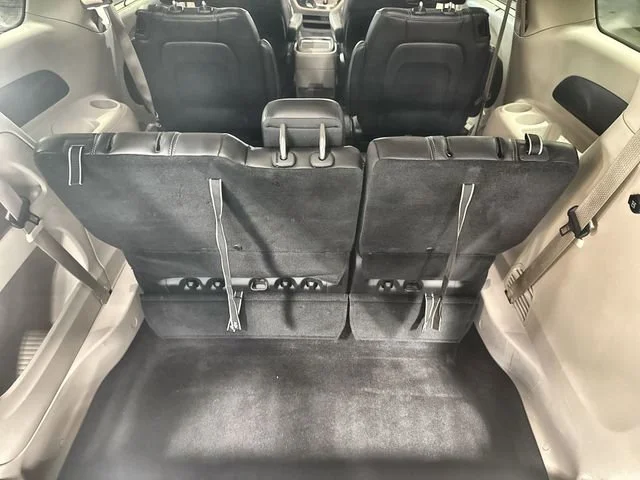 2024 Chrysler Pacifica Touring L - Photo 26