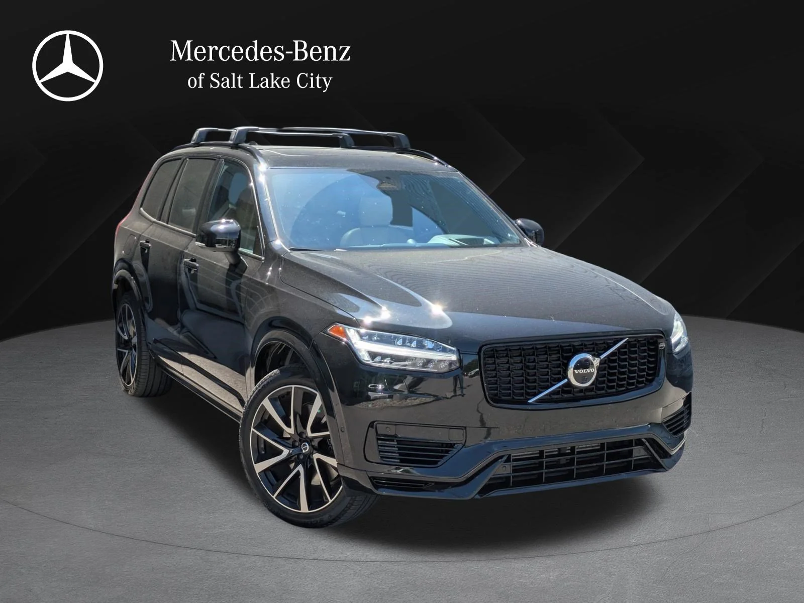 2023 Volvo XC90 T8 Ultimate Dark Theme 7-Seater 4WD's photo