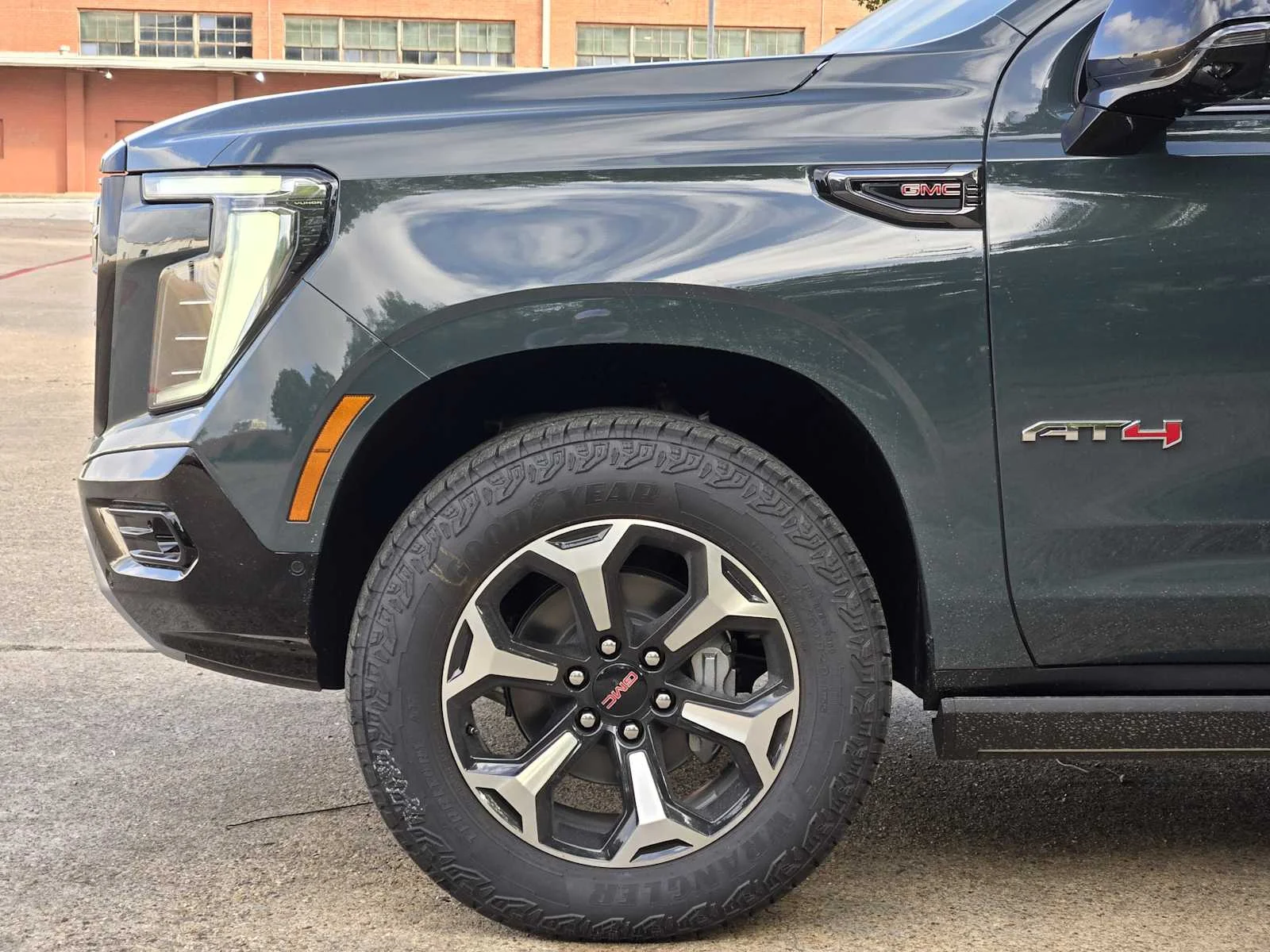 2026 GMC Yukon XL AT4 - Photo 6
