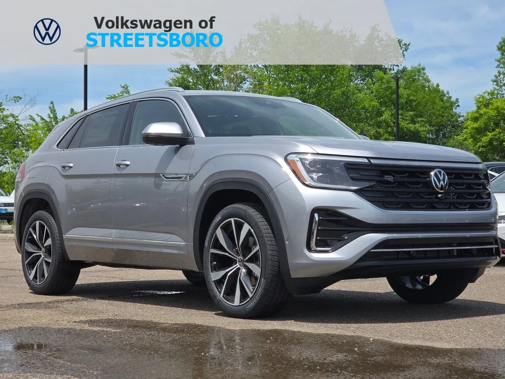 2026 Volkswagen Atlas Cross Sport 2.0T SEL Premium R-Line 4MOTION's photo