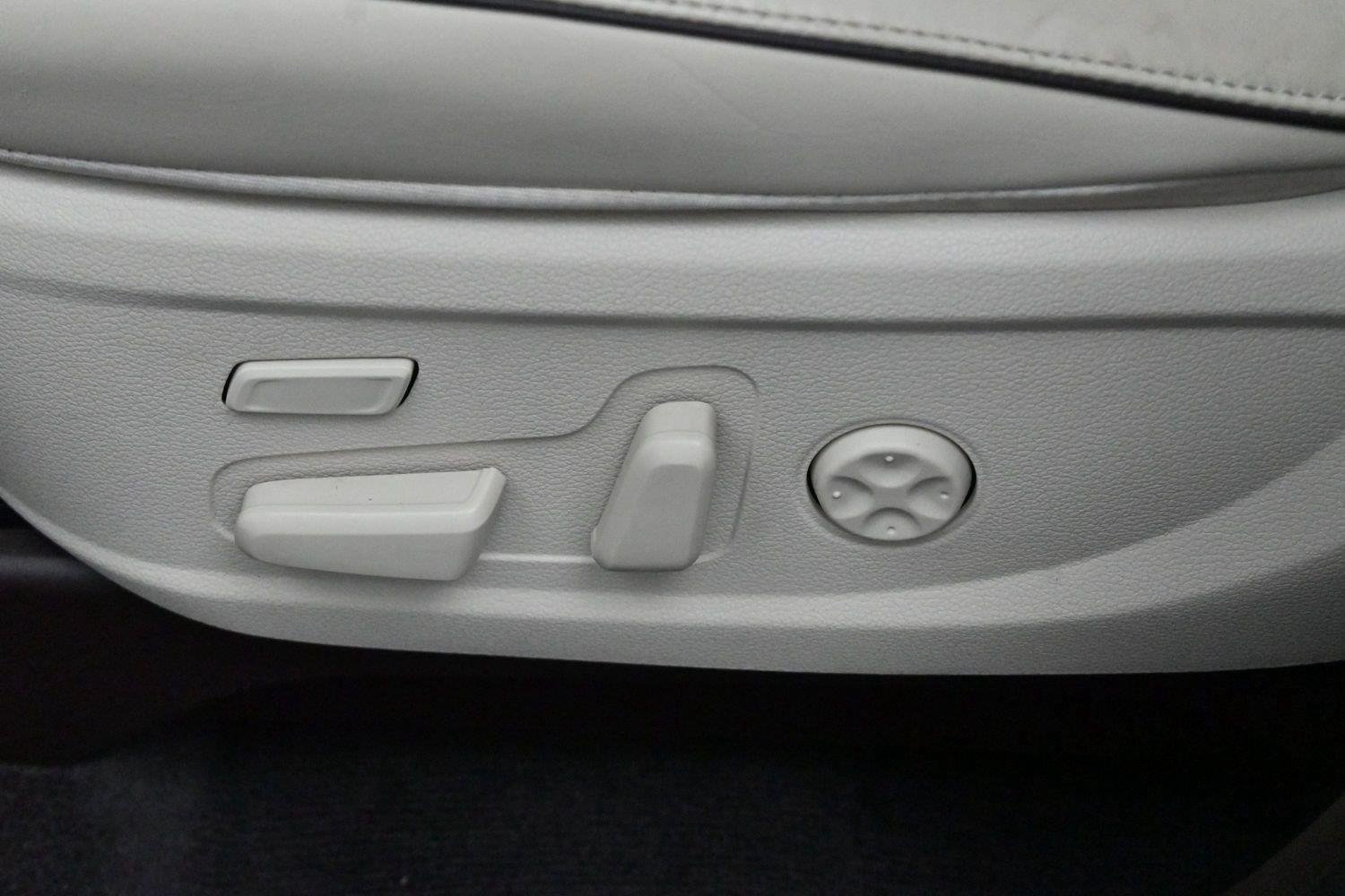 Used 2020 Steel Graphite Hyundai Limited image 16