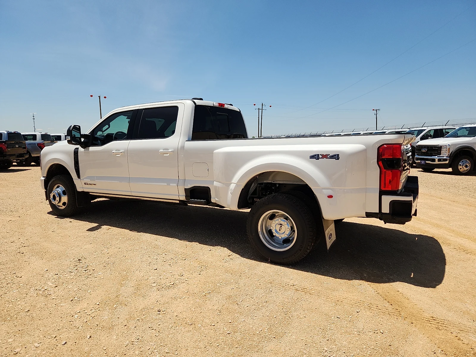 New 2026 Star White Metallic Tri-Coat Ford F-350® Platinum® image 4