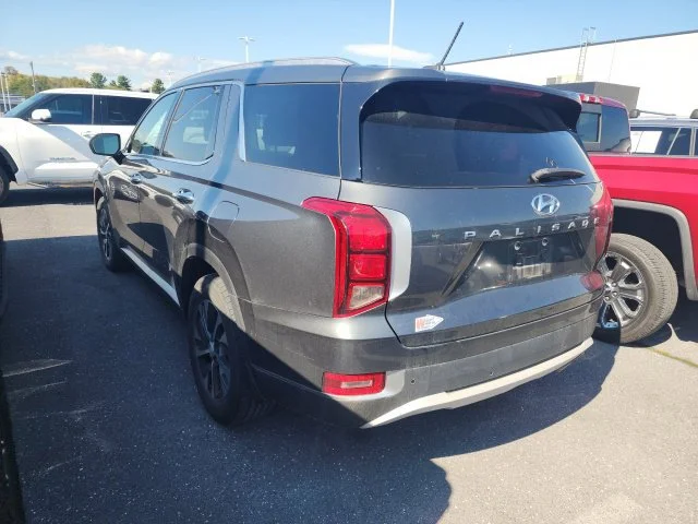 Used 2022 Green Hyundai SEL image 4