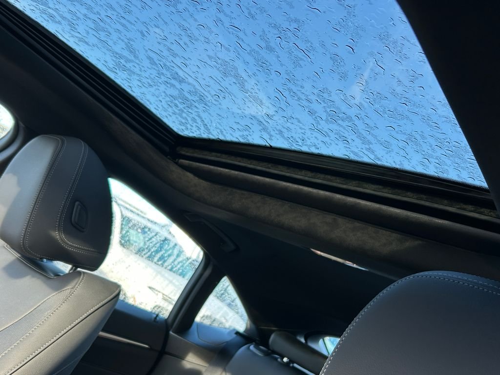 New 2026 Black Sapphire Metallic BMW M440i image 16